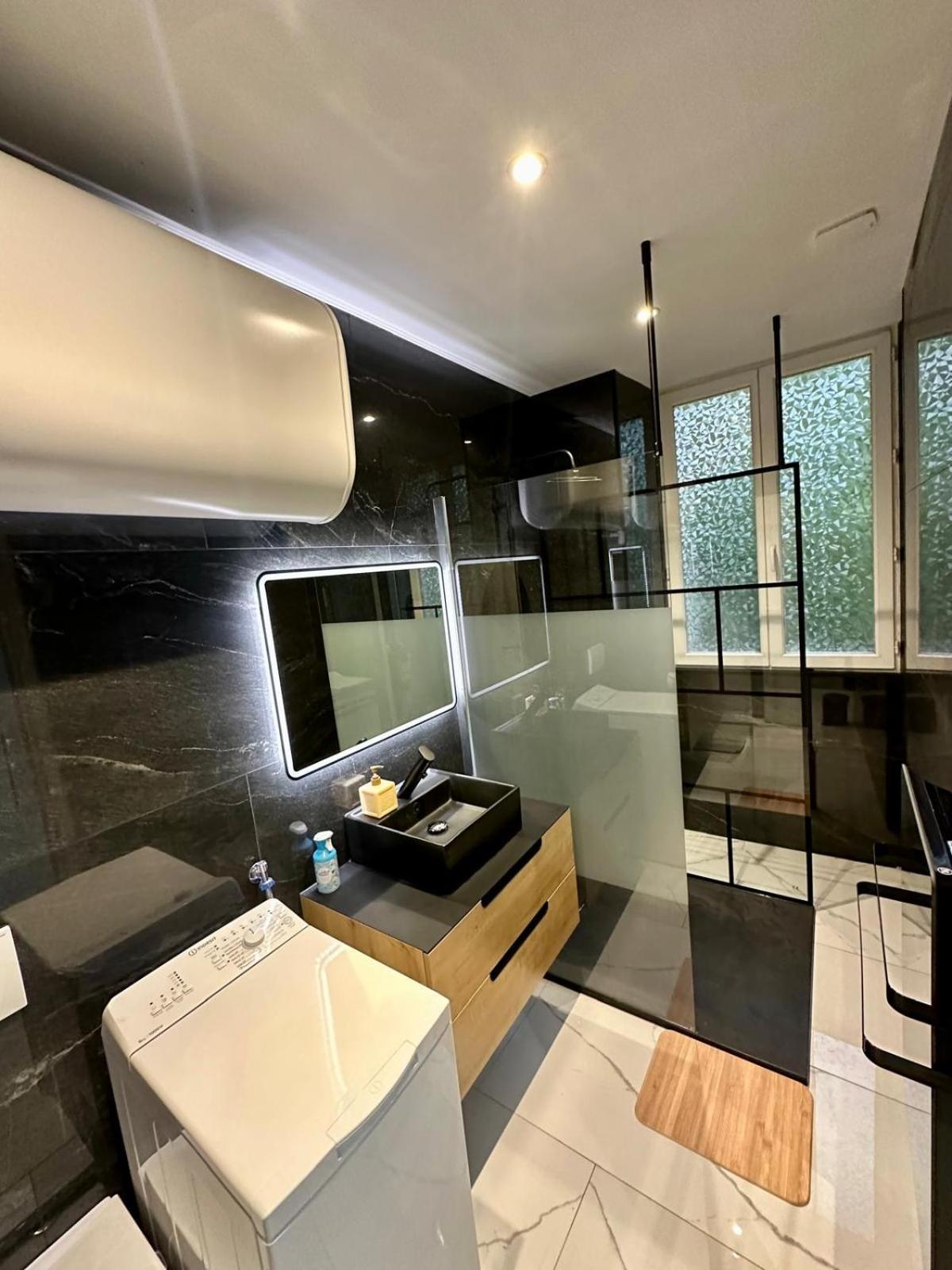 Suite Cosy Chic Saint-Claude Ngoại thất bức ảnh